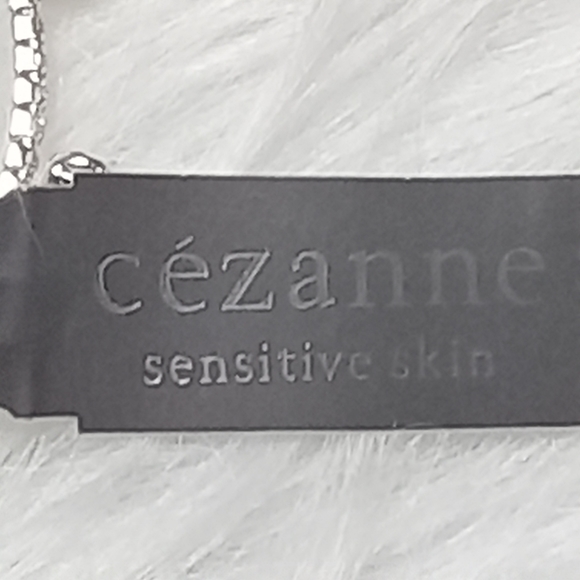 🤍New Silver and Crystal Bracelet 🤍 - Picture 4 of 4